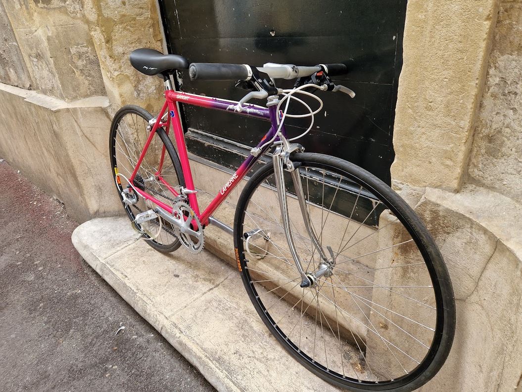 Vélo de route urbain reconditionné Lapierre