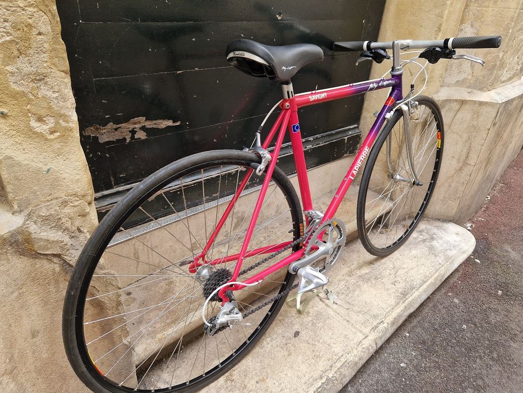Vélo de route urbain reconditionné Lapierre