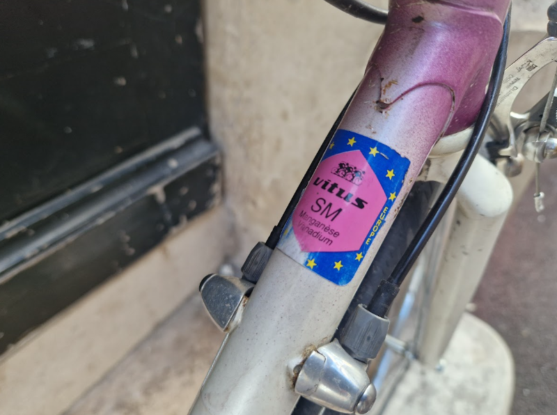 Vélo de route urbain Louis Ocana T52 reconditionné