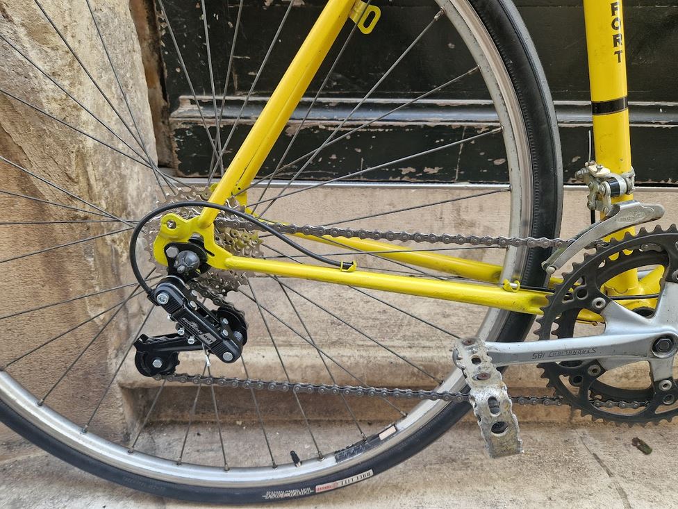 Vélo de route vintage urbainreconditionné