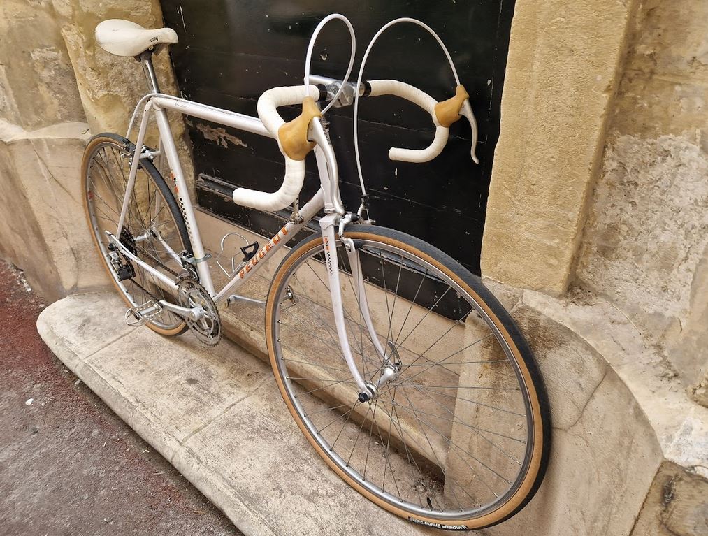 Vélo de route course Peugeot reconditionné