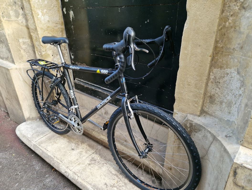 Vélo de voyage ou du quotidien gravel Rockrider 560 reconditionné