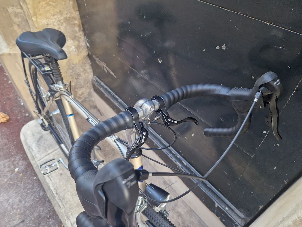 Randonneuse Peugeot tout équipée