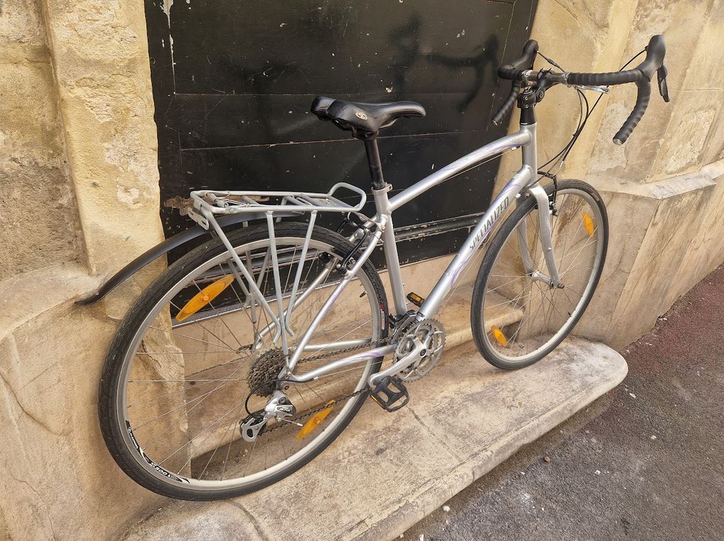 Cyclo randonneuse et gravel femme Specialized reconditionné