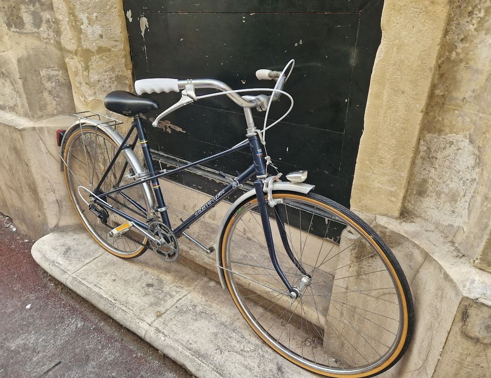 Vélo de ville mixte cycle Etienne révisé