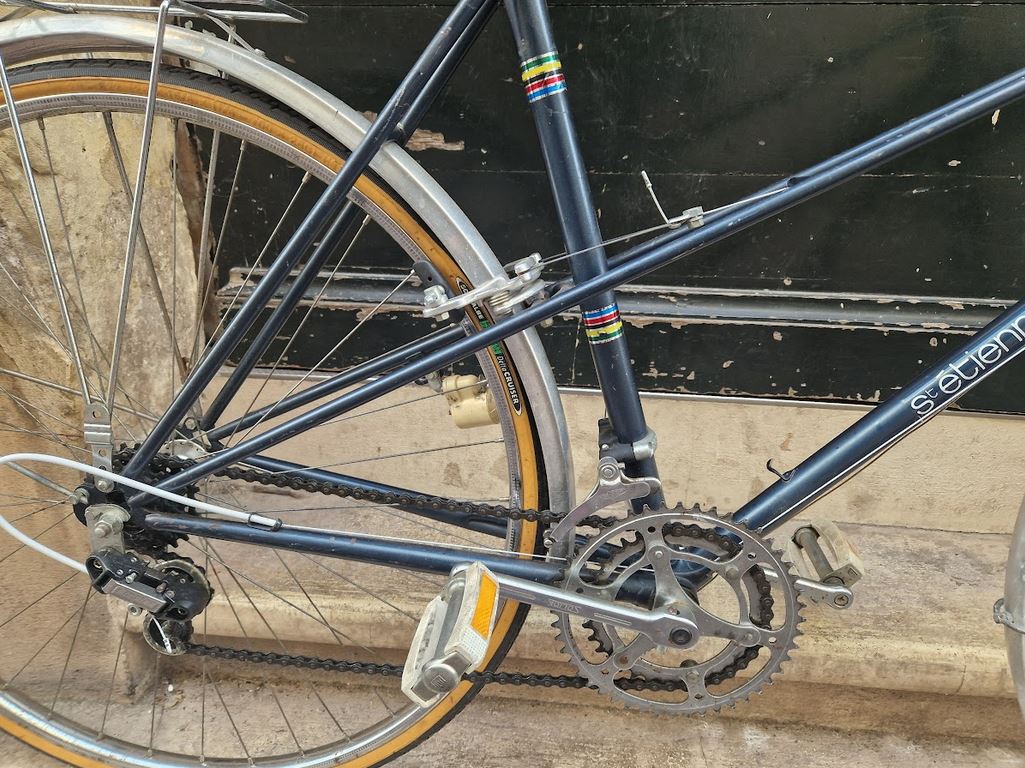 Vélo de ville mixte cycle Etienne révisé