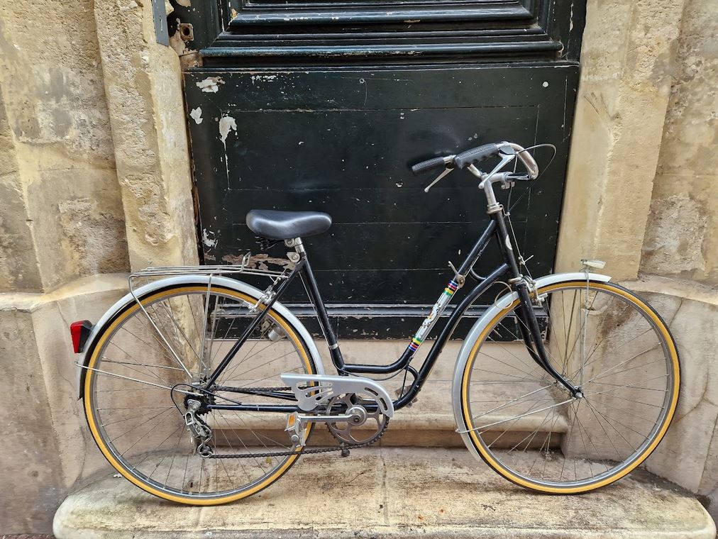 Vélo de ville col de cygne révisé