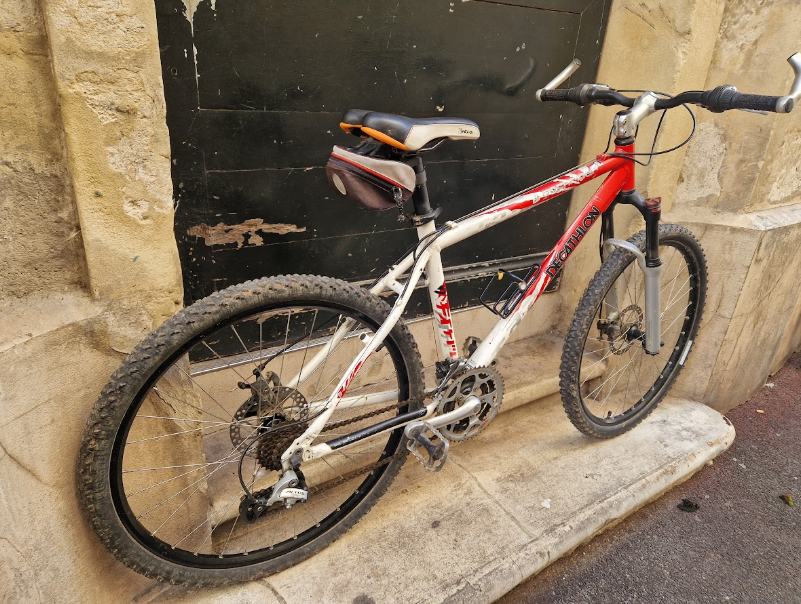 VTT homme Decathlon 26 pouces à disques reconditionné