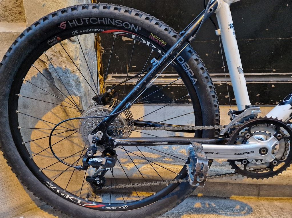 VTT Kona à disque hydraulique en 26 pouces