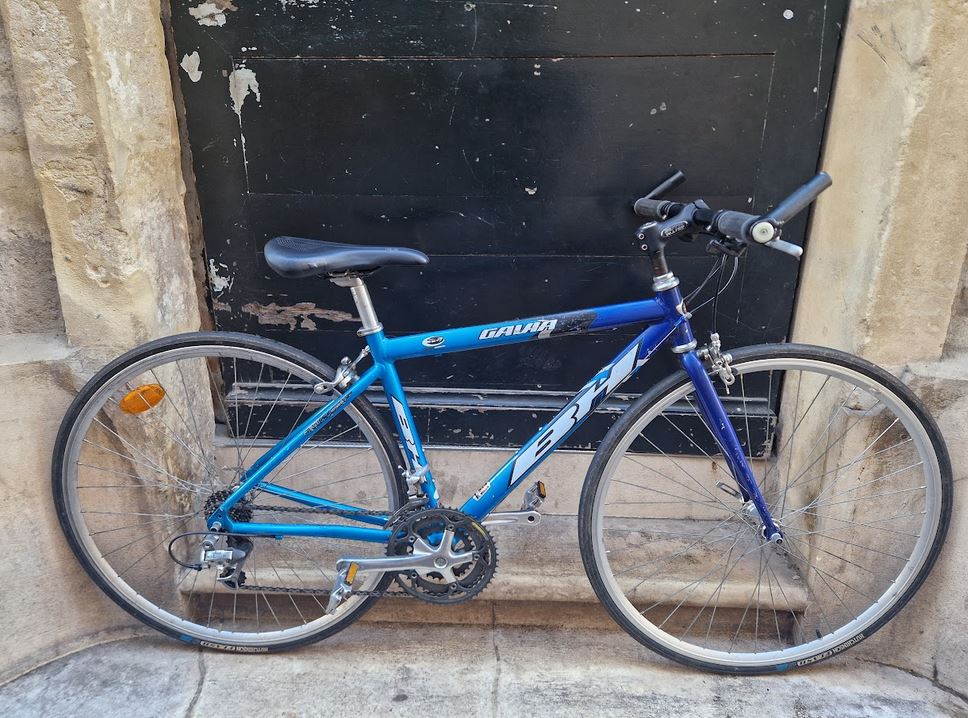 Vélo de route urbain BH taille S reconditionné