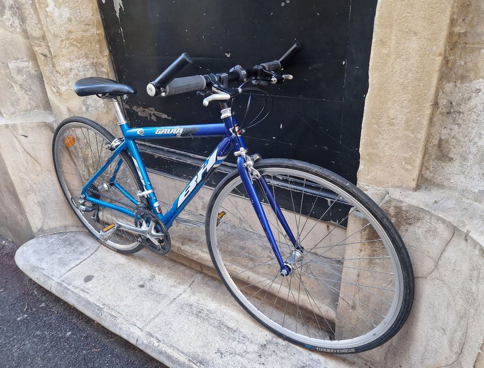 Vélo de route urbain BH taille S reconditionné