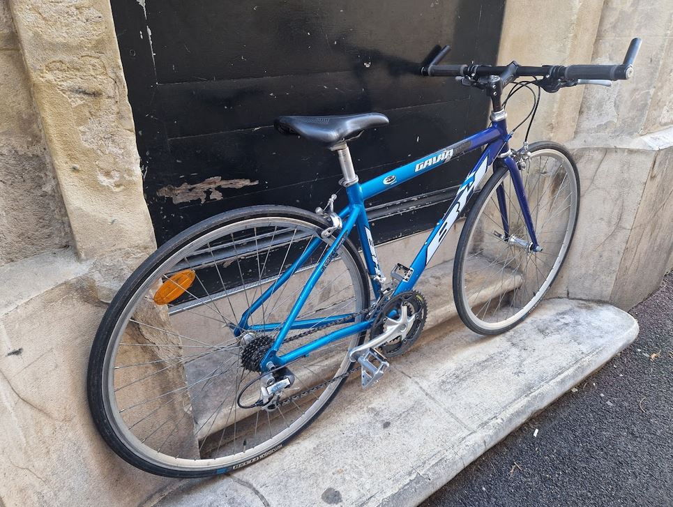 Vélo de route urbain BH taille S reconditionné