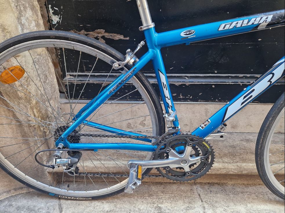 Vélo de route urbain BH taille S reconditionné