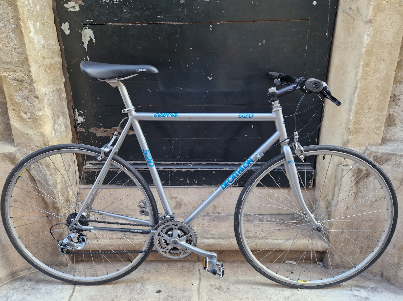 Vélo de route urbain Decathlon Cobra 520 reconditionné