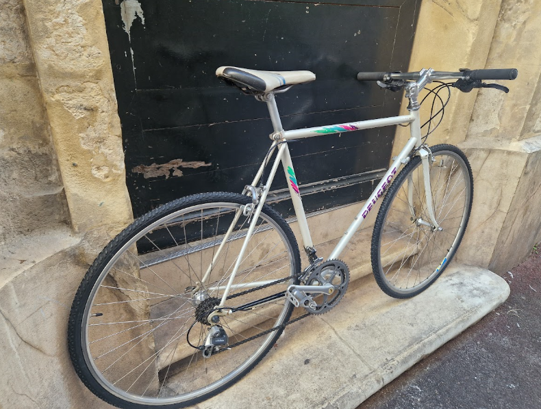 Vélo de route gravel vintage urbain Peugeot reconditionné taille 57