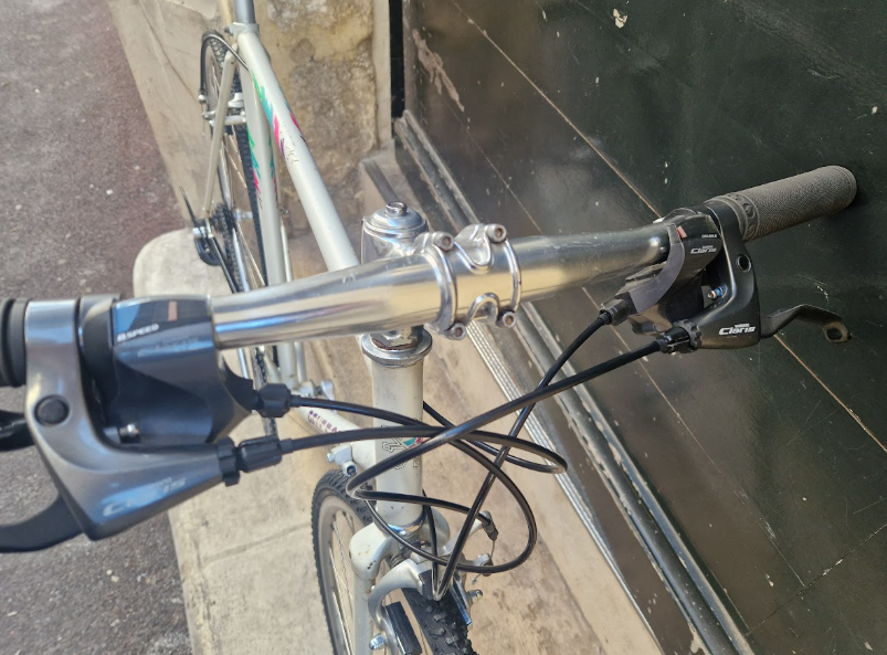 Vélo de route gravel vintage urbain Peugeot reconditionné taille 57
