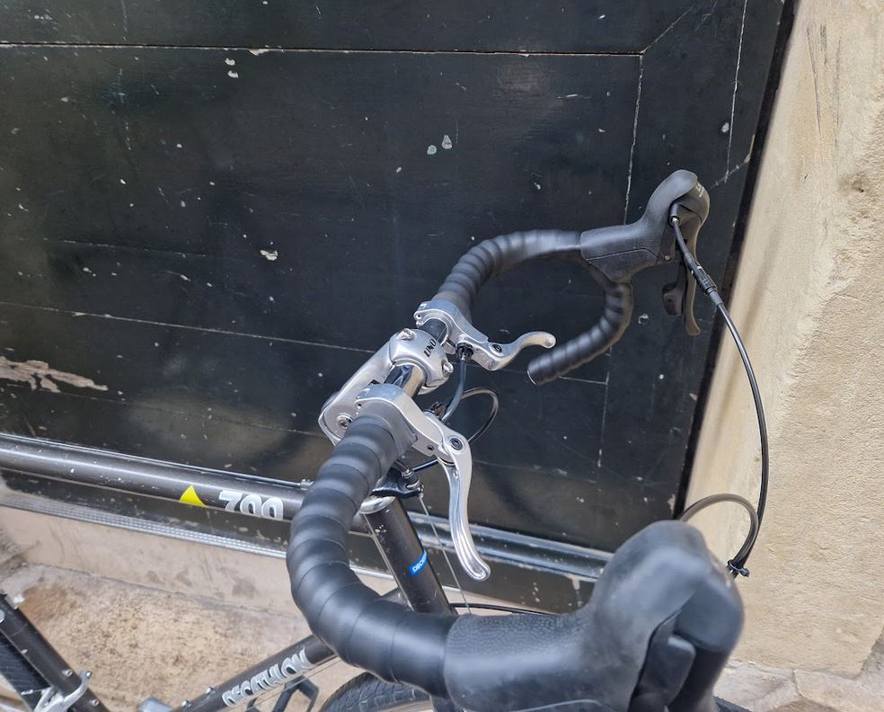 Vélo de voyage ou du quotidien gravel Decathlon 700 reconditionné