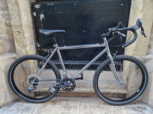 Randonneuse gravel chromée reconditionnée