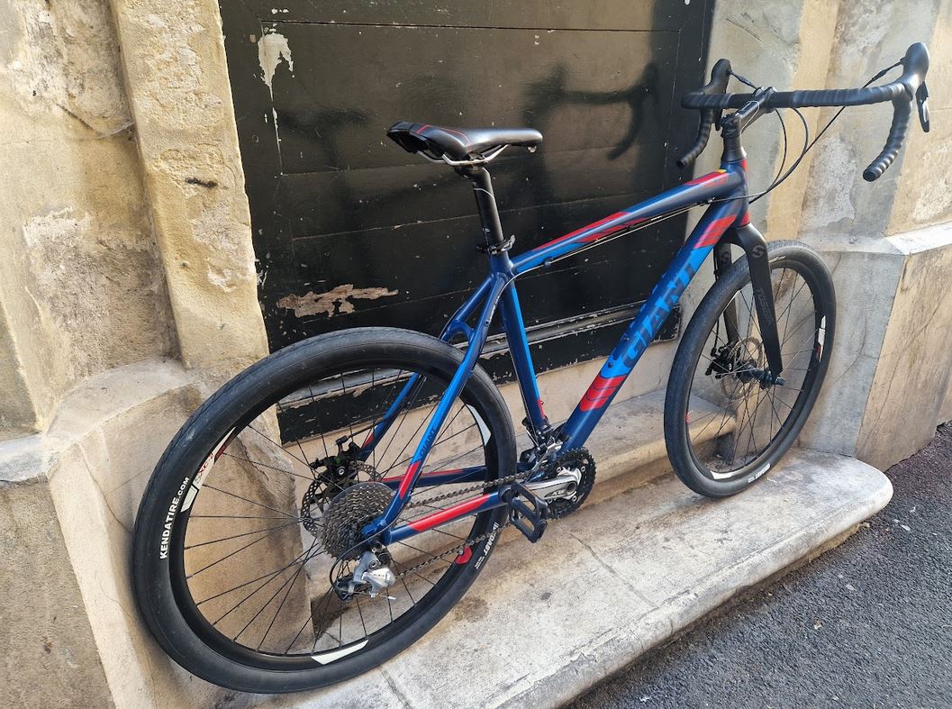 Gravel randonneuse Giant reconditionné