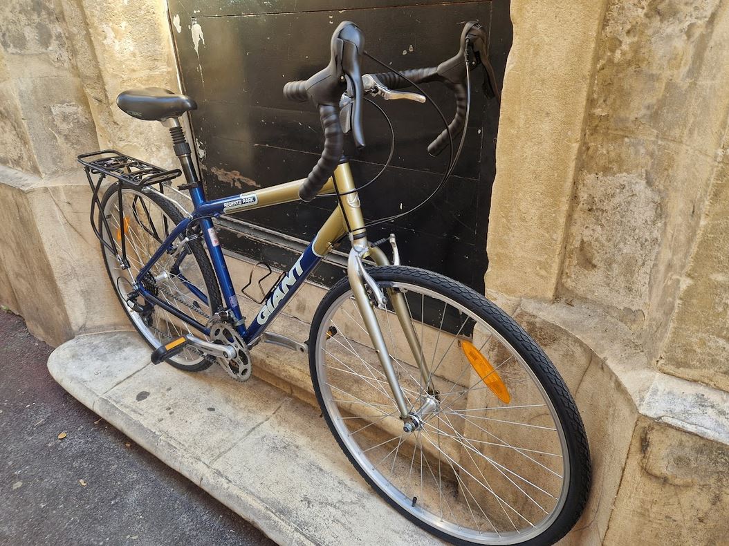 Cyclo randonneuse ou vélo du quotidien Giant reconditionné