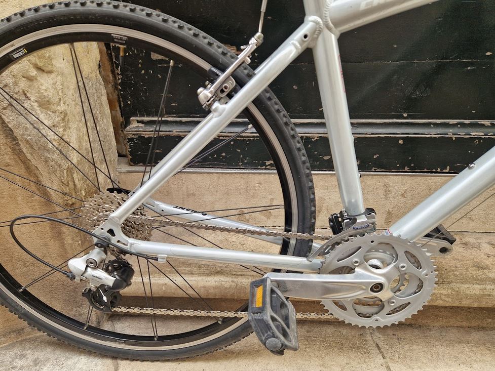 🚲 Giant – Gravel / Voyage / Quotidien – Taille M – Reconditionné 🛠️