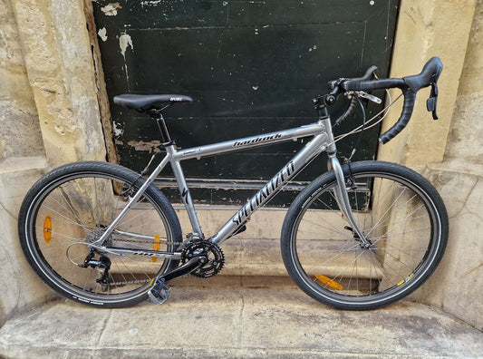 Randonneuse de voyage gravel Specialized reconditionné