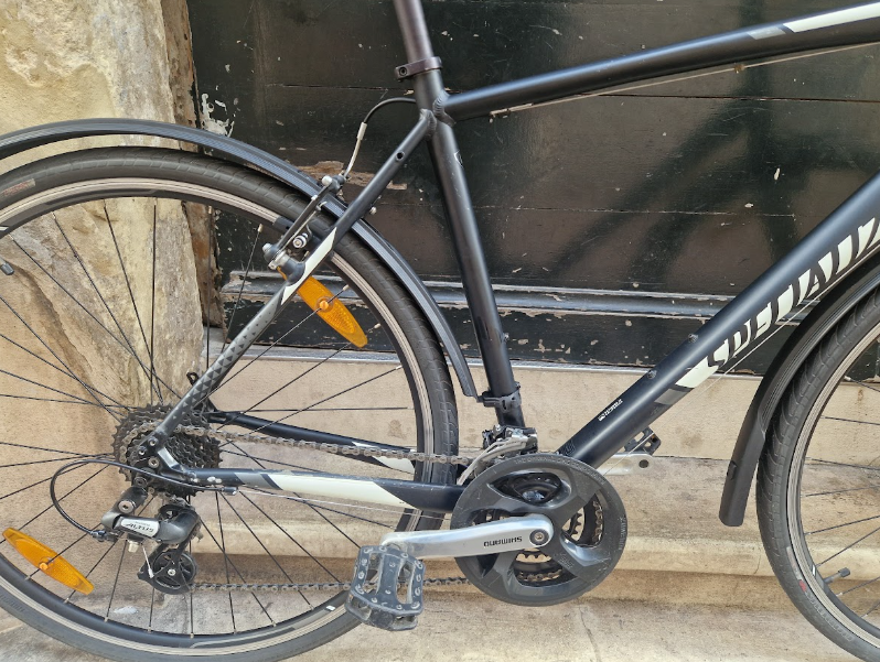 Gravel et randonneuse ou vélo du quotidien Specialized Sirrus reconditionné