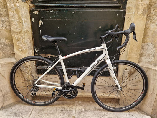 Cyclorandonneuse et gravel Specialized