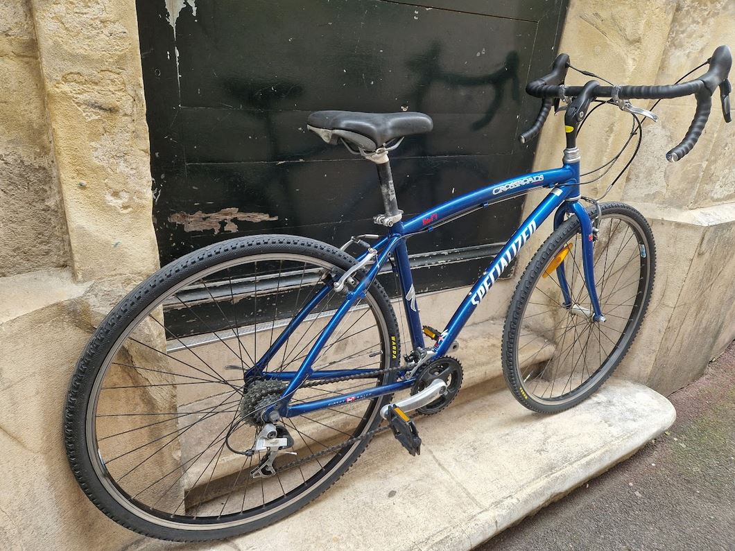 Gravel et randonneuse Specialized reconditionné