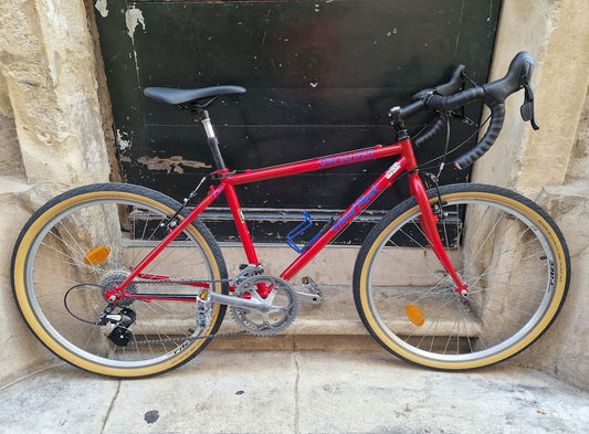 Gravel et randonneuse Specialized Hard Rock reconditionné
