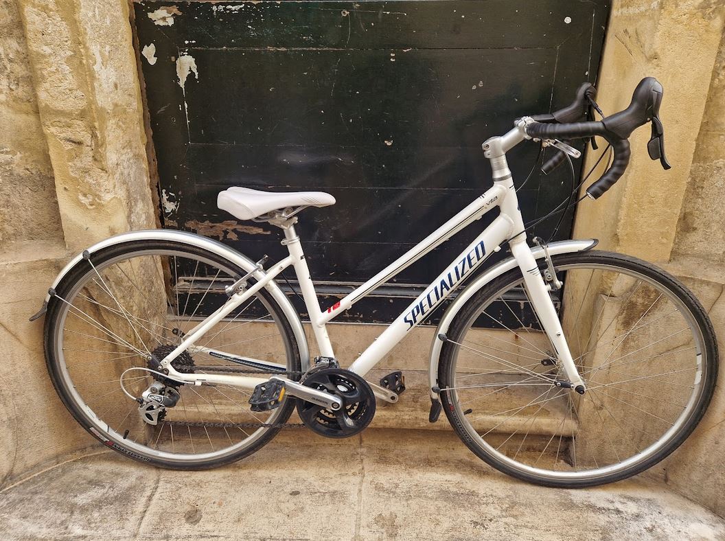 Cyclo randonneuse et gravel femme Specialized reconditionné