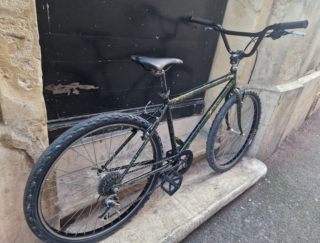 Vélo urbain commuter Canelli reconditionné