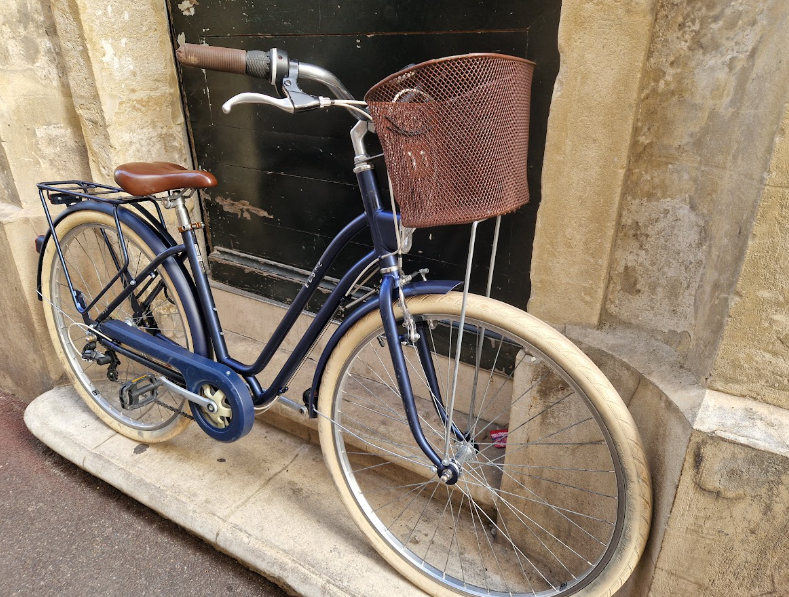 Vélo de ville femme Elops tout équipé reconditionné