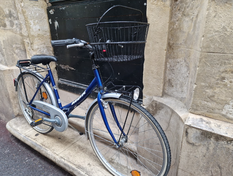 Vélo de ville femme MBK reconditionné et tout équipé