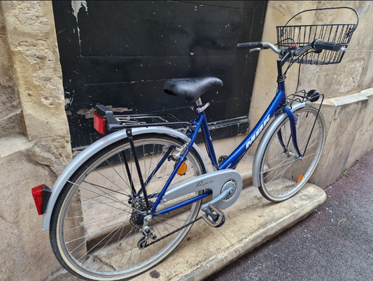 Vélo de ville femme MBK reconditionné et tout équipé