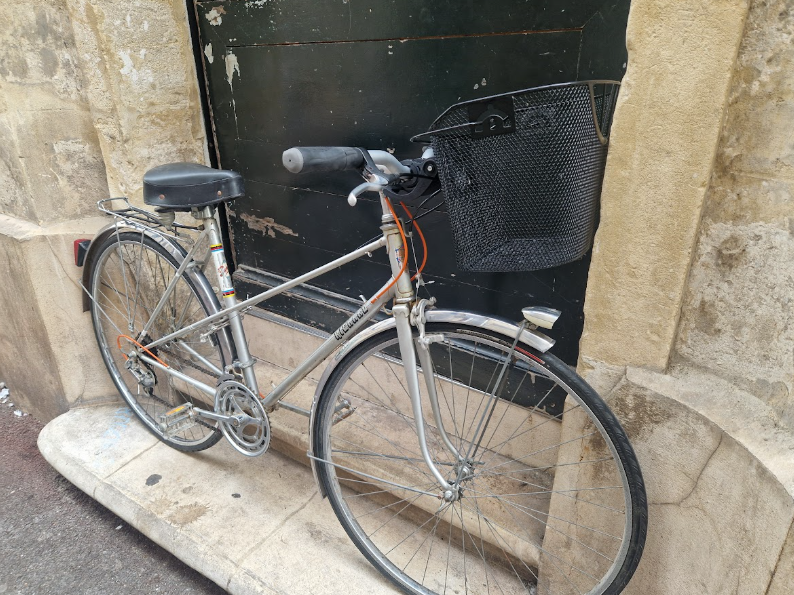 Vélo de ville mixte tout équipé reconditionné