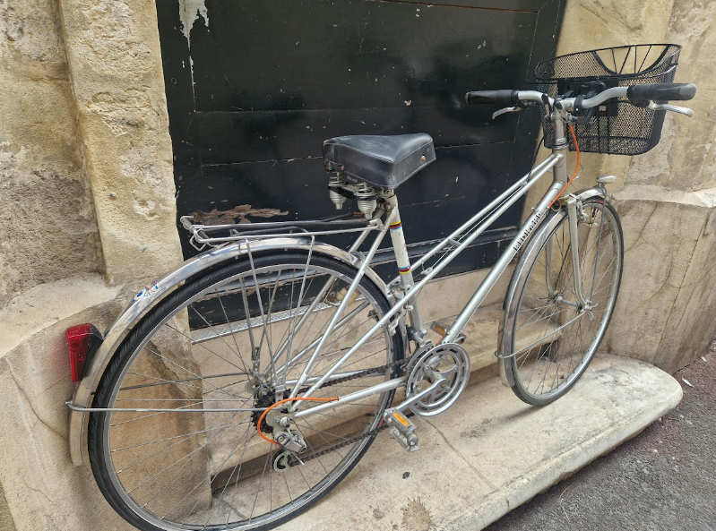 Vélo de ville mixte tout équipé reconditionné