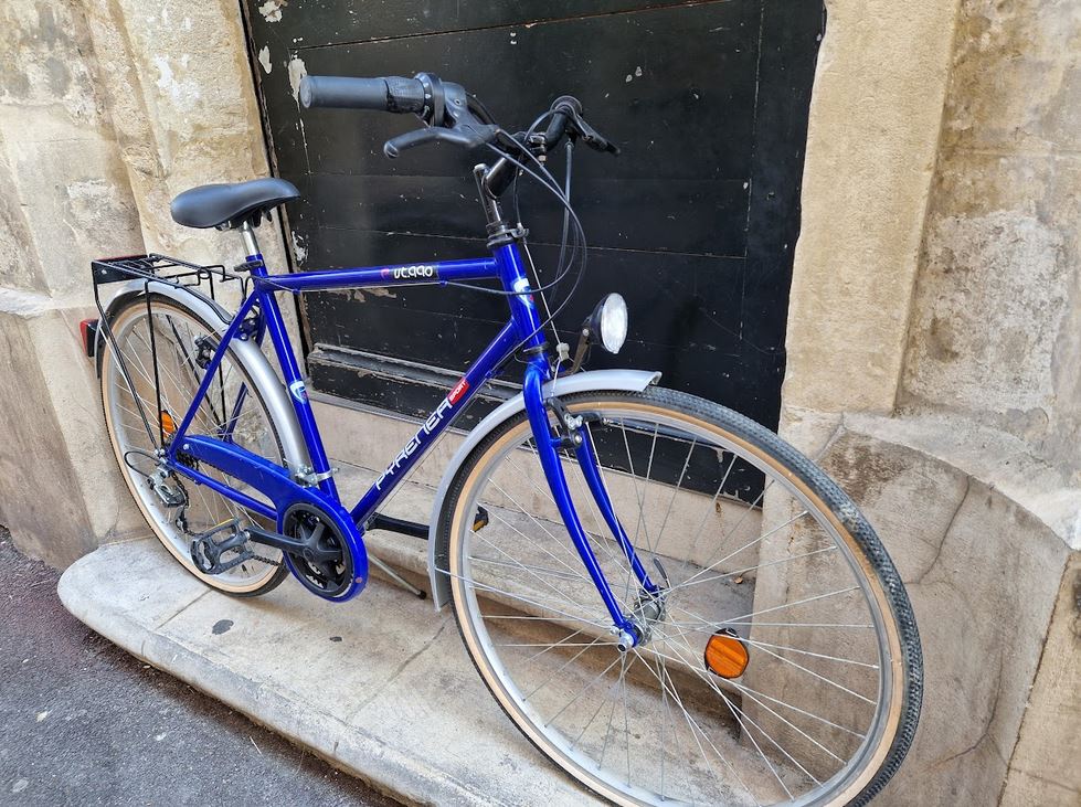 Vélo de ville homme tout équipé reconditionné