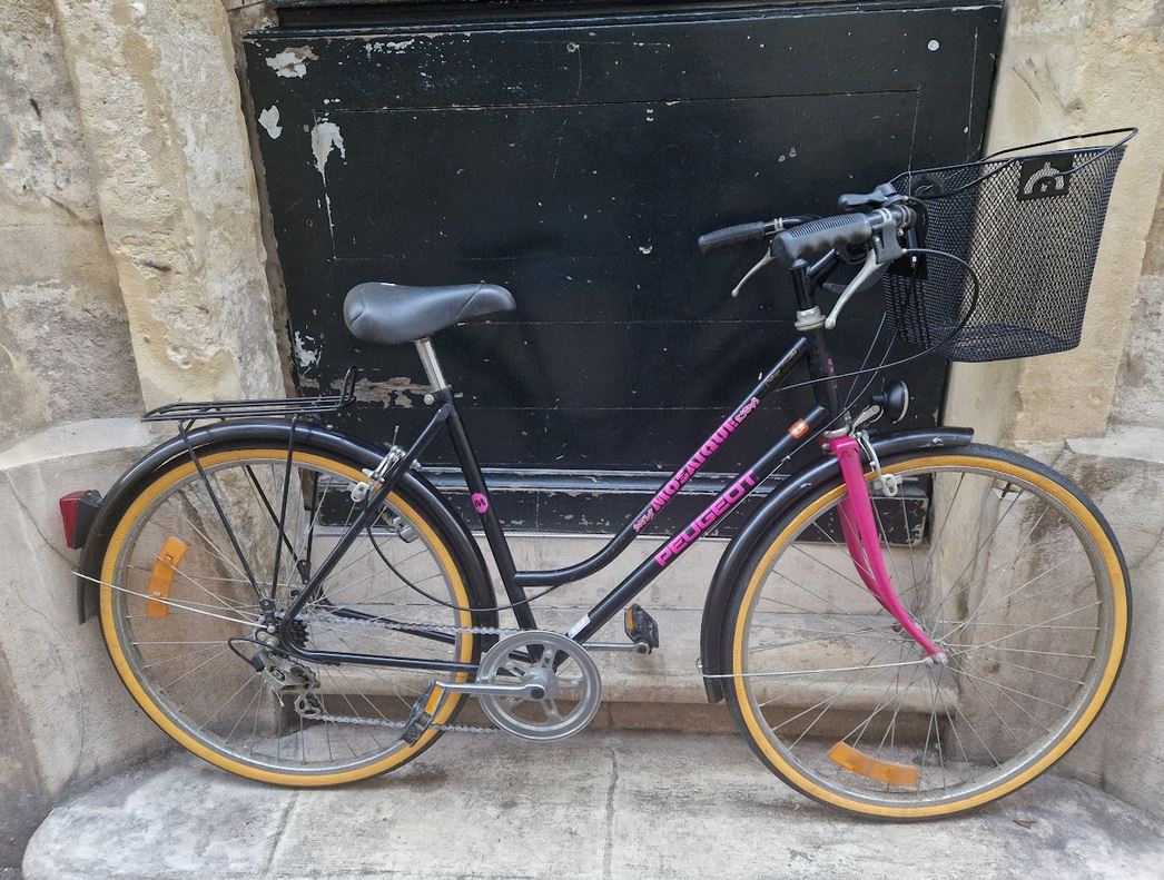 Vélo de ville femme Peugeot tout équipé reconditionné