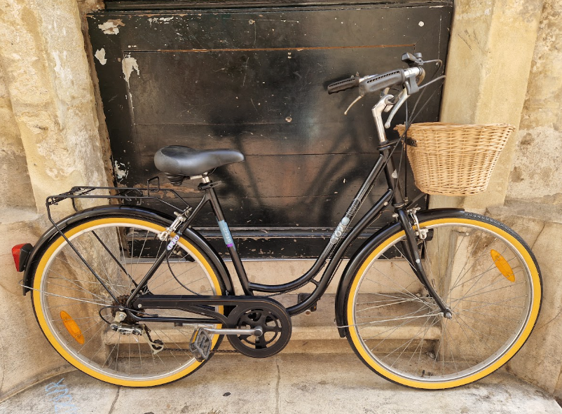 Vélo de ville femme tout équipé reconditionné
