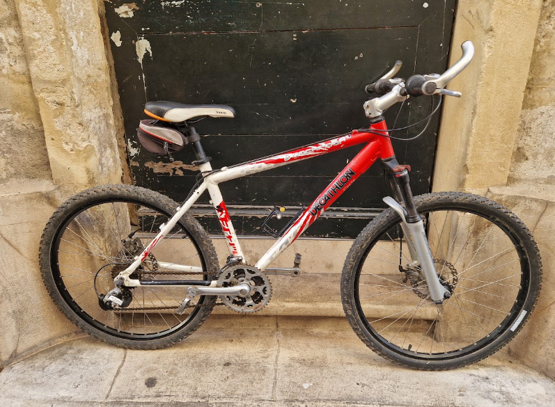 VTT homme Decathlon 26 pouces à disques reconditionné